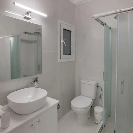 Newly Remodeled Dream Condominiun In Kifisia With Garden & Grass Lawn Athènes Extérieur photo