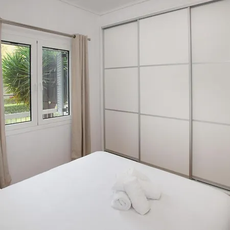 Newly Remodeled Dream Condominiun In Kifisia With Garden & Grass Lawn Athènes Extérieur photo