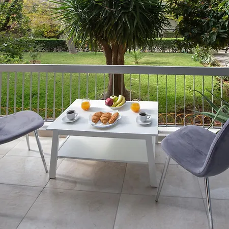 Newly Remodeled Dream Condominiun In Kifisia With Garden & Grass Lawn Athènes Extérieur photo