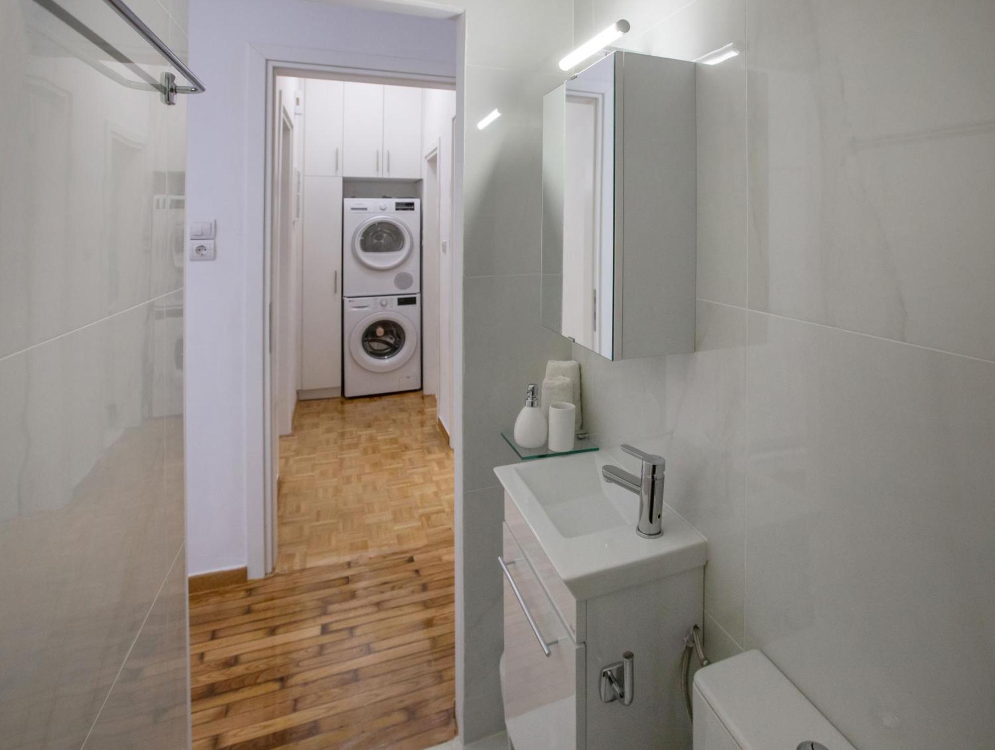 Apartment Newly Remodeled Dream Condominiun In Kifisia With Garden & Grass Lawn Athen